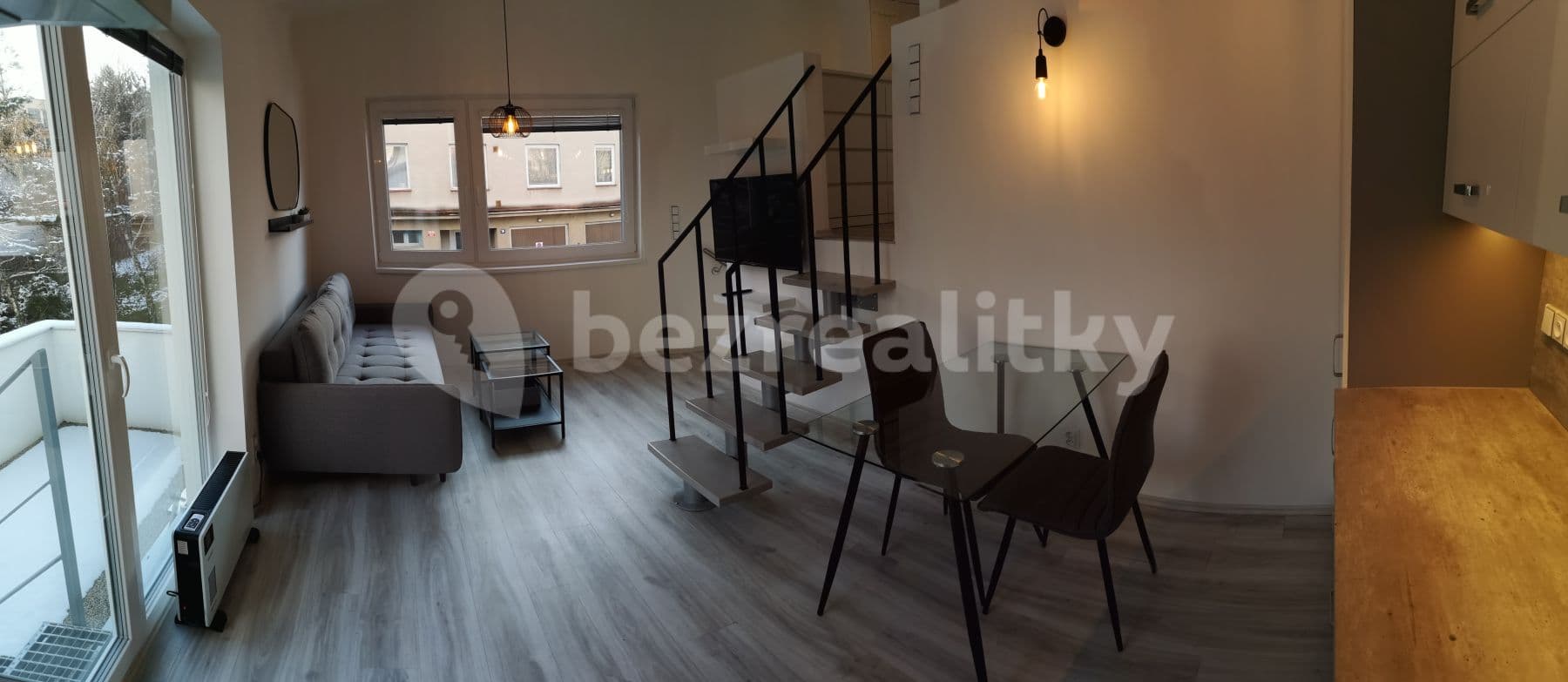 Prenájom domu 51 m², pozemok 10 m², K vodojemu, Praha, Praha Prenájom domu 51 m², pozemok 10 m², K vodojemu, Praha, Praha