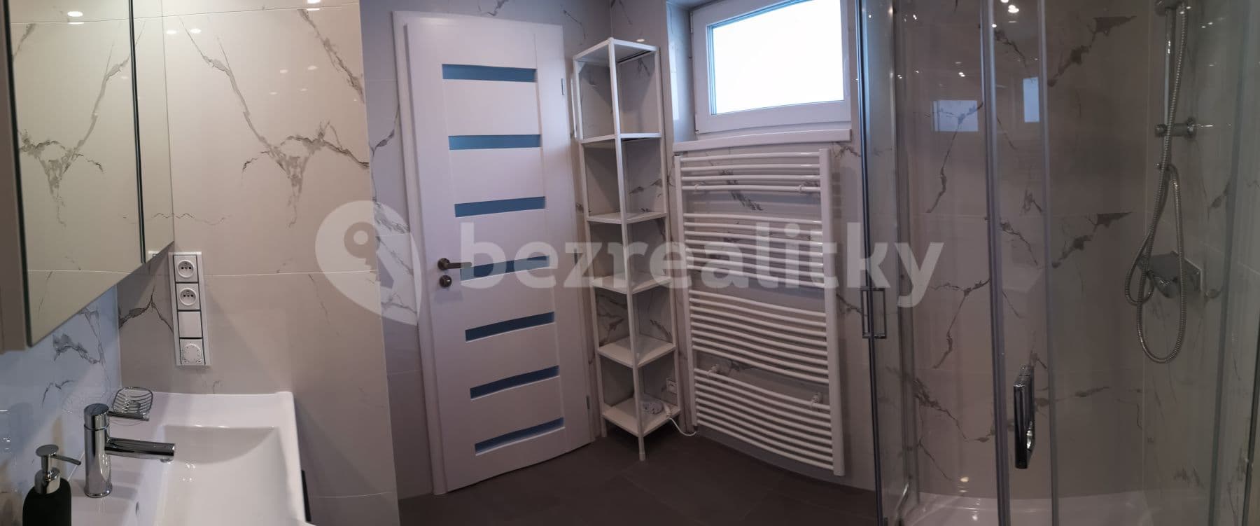 Prenájom domu 51 m², pozemok 10 m², K vodojemu, Praha, Praha Prenájom domu 51 m², pozemok 10 m², K vodojemu, Praha, Praha