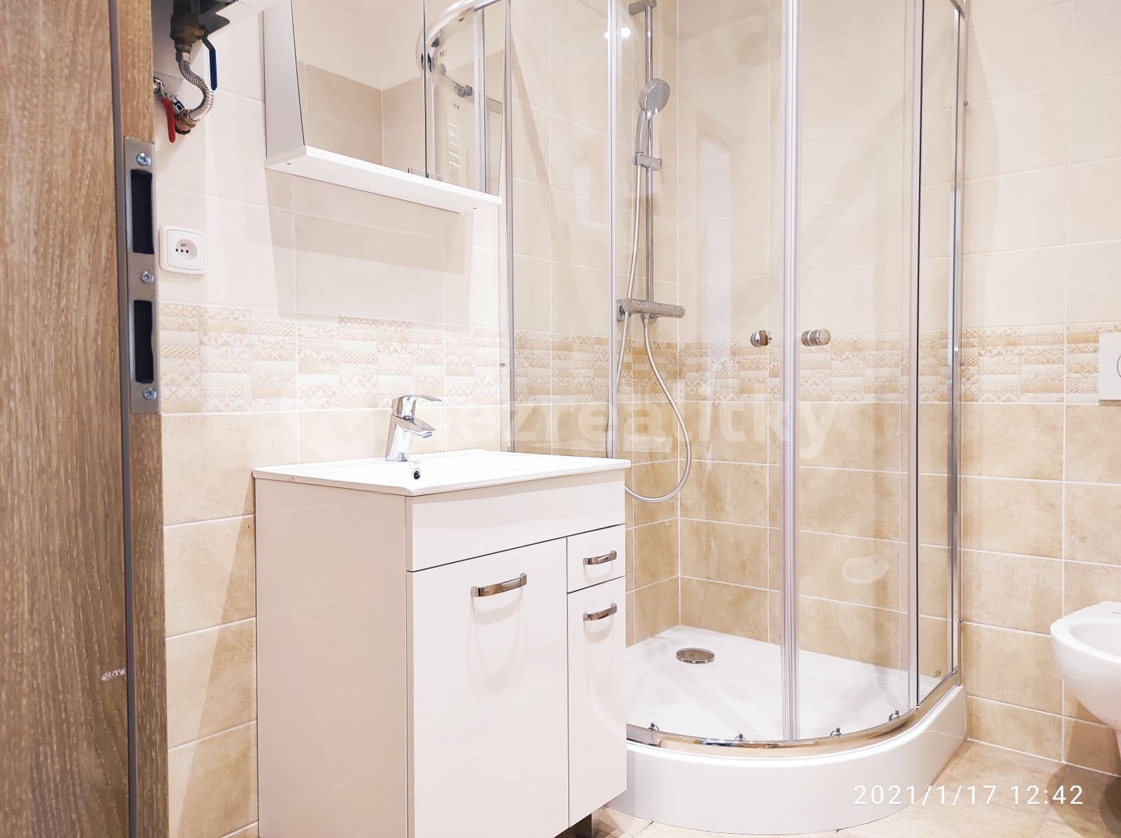 Prenájom bytu 2-izbový 50 m², Hrdlořezská, Praha, Praha Prenájom bytu 2-izbový 50 m², Hrdlořezská, Praha, Praha