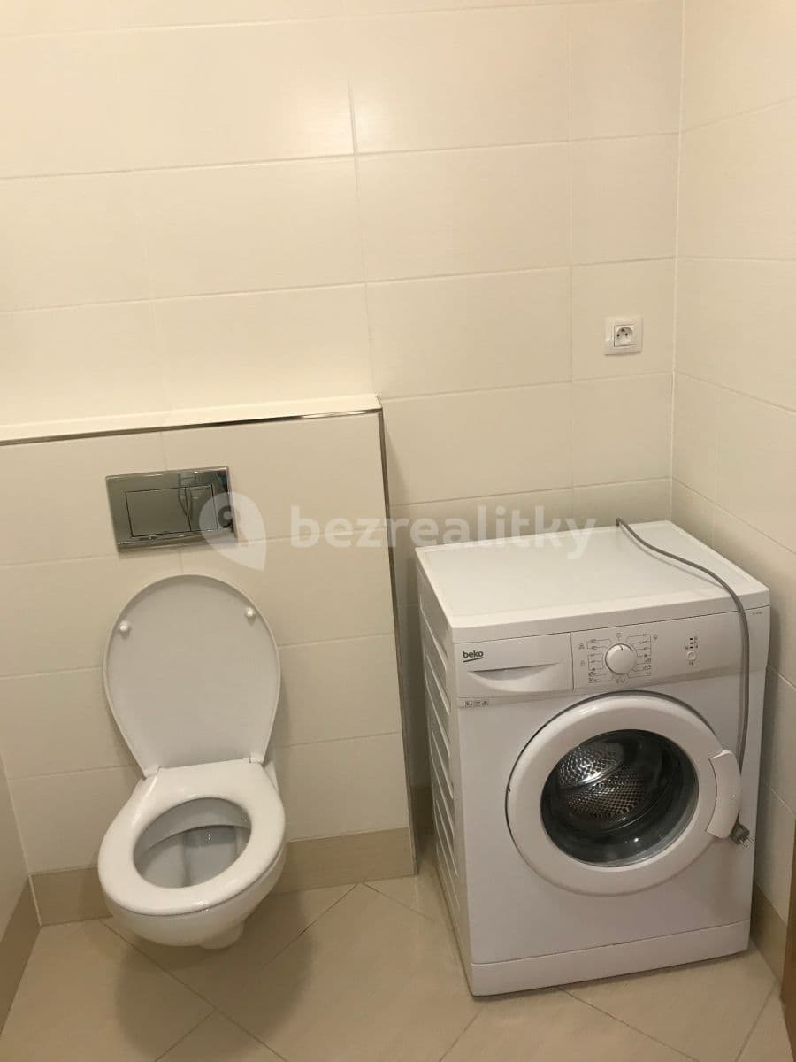 Prenájom bytu 1-izbový 35 m², Sazovická, Praha, Praha Prenájom bytu 1-izbový 35 m², Sazovická, Praha, Praha