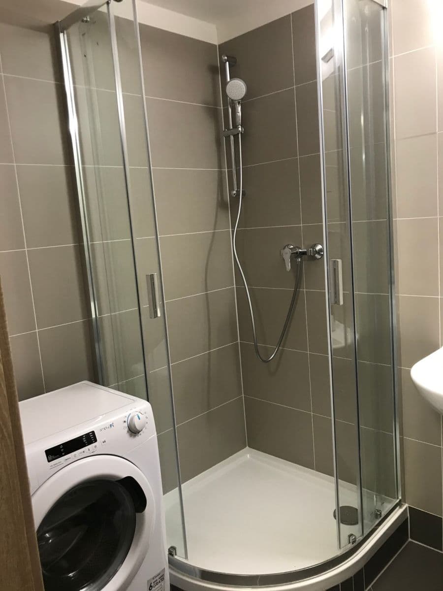 Prenájom bytu 1-izbový 30 m², Do Zahrádek Ⅰ, Praha, Praha Prenájom bytu 1-izbový 30 m², Do Zahrádek Ⅰ, Praha, Praha