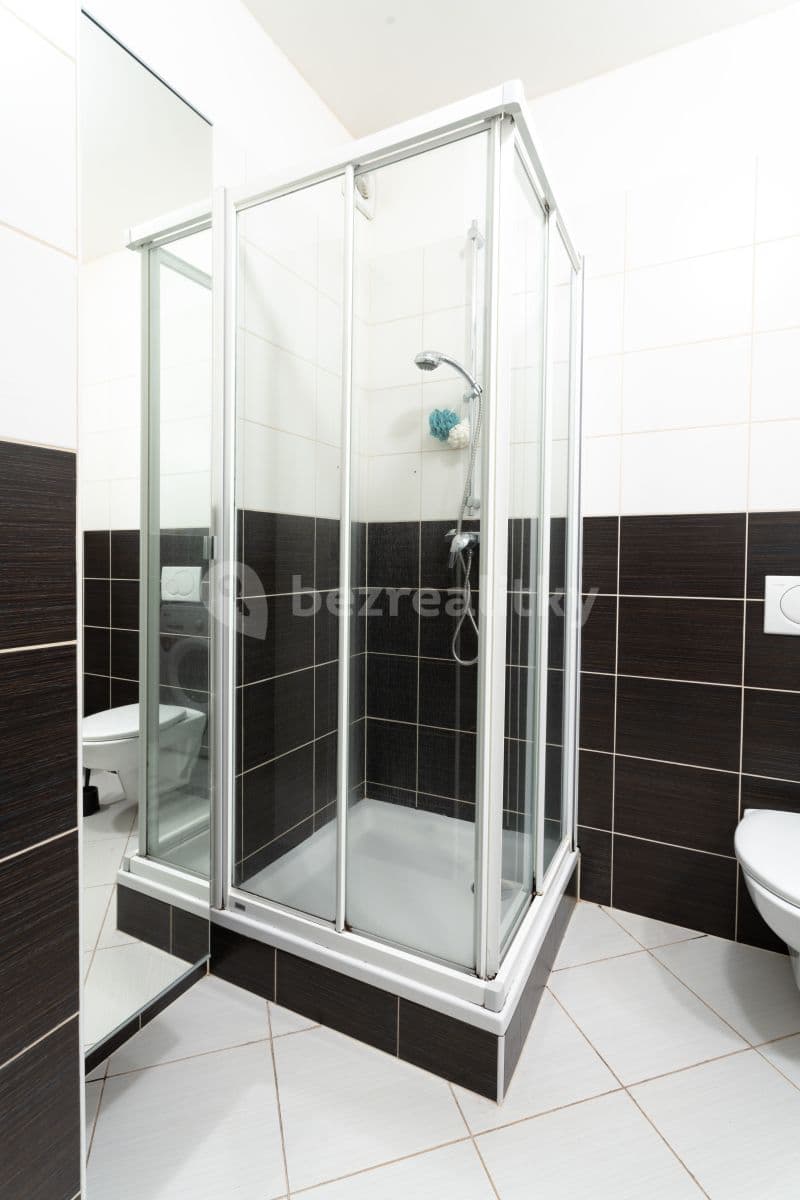 Prenájom bytu 1-izbový 28 m², Zakšínská, Praha, Praha Prenájom bytu 1-izbový 28 m², Zakšínská, Praha, Praha