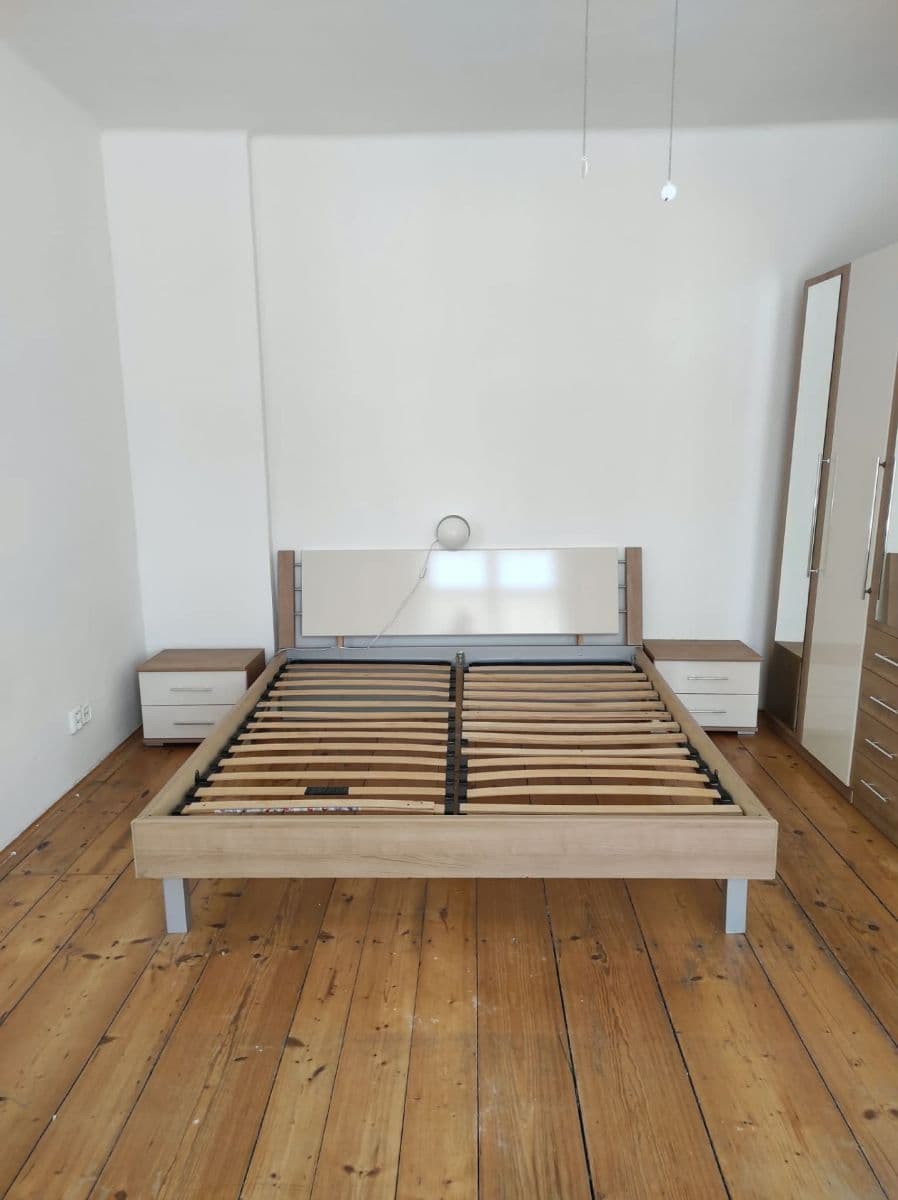 Prenájom bytu 1-izbový 40 m², Hálkova, Pečky, Středočeský kraj Prenájom bytu 1-izbový 40 m², Hálkova, Pečky, Středočeský kraj