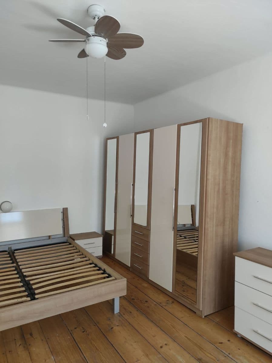 Prenájom bytu 1-izbový 40 m², Hálkova, Pečky, Středočeský kraj Prenájom bytu 1-izbový 40 m², Hálkova, Pečky, Středočeský kraj