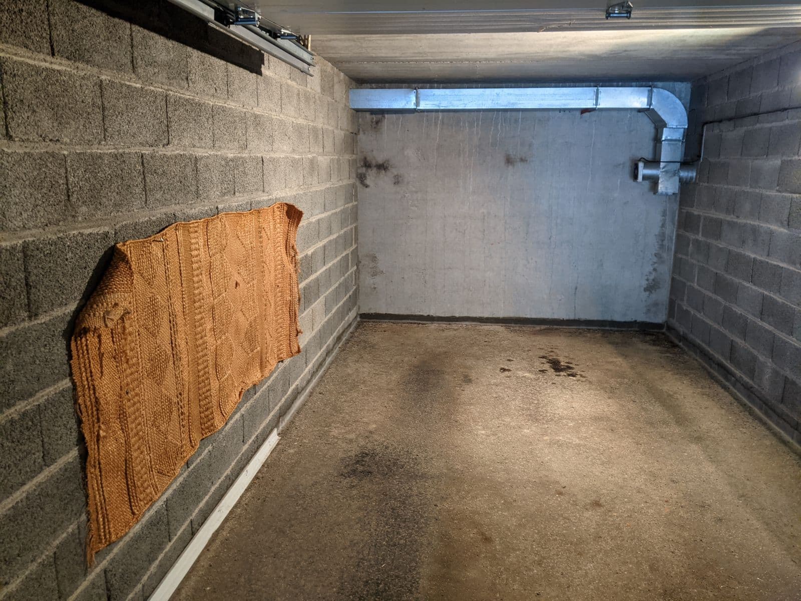Prenájom garáže 17 m², Popelákova, Brno, Jihomoravský kraj Prenájom garáže 17 m², Popelákova, Brno, Jihomoravský kraj