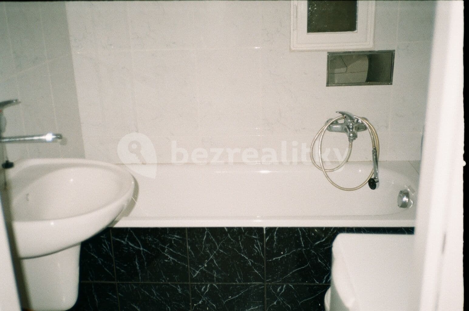 Prenájom bytu 2-izbový 43 m², Opletalova, Praha, Praha Prenájom bytu 2-izbový 43 m², Opletalova, Praha, Praha
