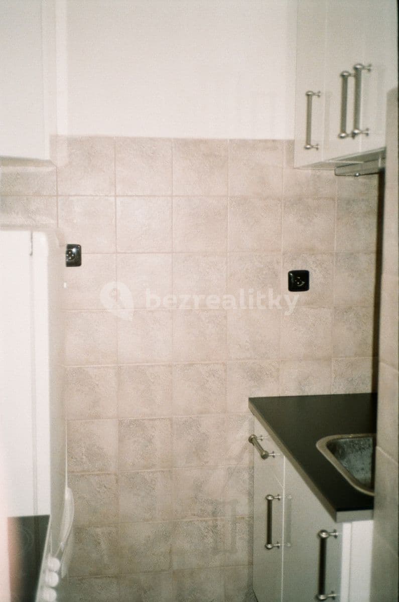 Prenájom bytu 2-izbový 43 m², Opletalova, Praha, Praha Prenájom bytu 2-izbový 43 m², Opletalova, Praha, Praha