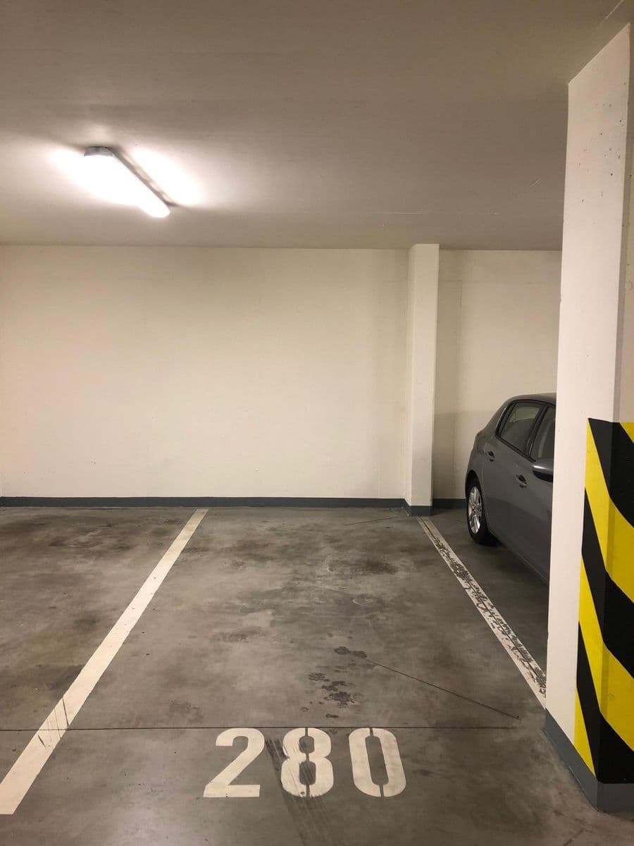 Prenájom garáže 18 m², Muškova, Praha, Praha Prenájom garáže 18 m², Muškova, Praha, Praha