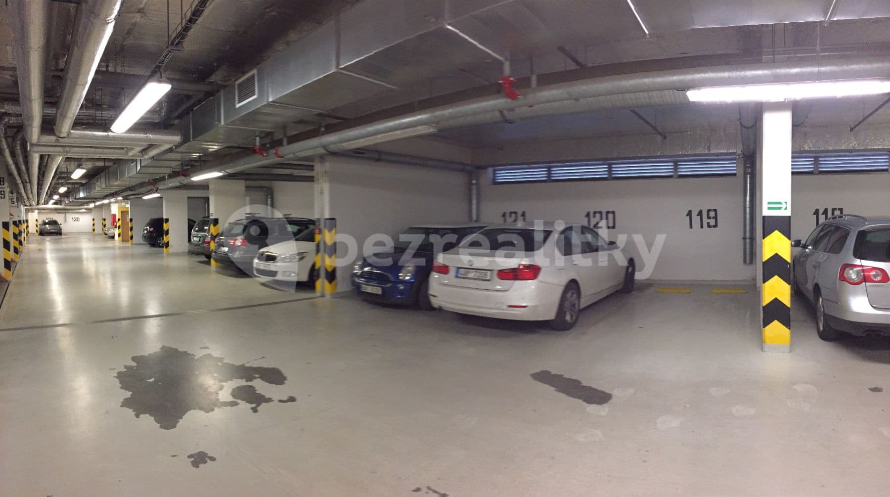 Prenájom garáže 17 m², U Měšťanského Pivovaru, Praha, Praha Prenájom garáže 17 m², U Měšťanského Pivovaru, Praha, Praha