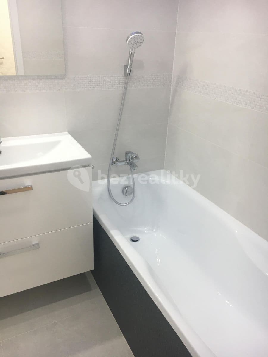 Prenájom bytu 2-izbový 45 m², Nevanova, Praha, Praha Prenájom bytu 2-izbový 45 m², Nevanova, Praha, Praha