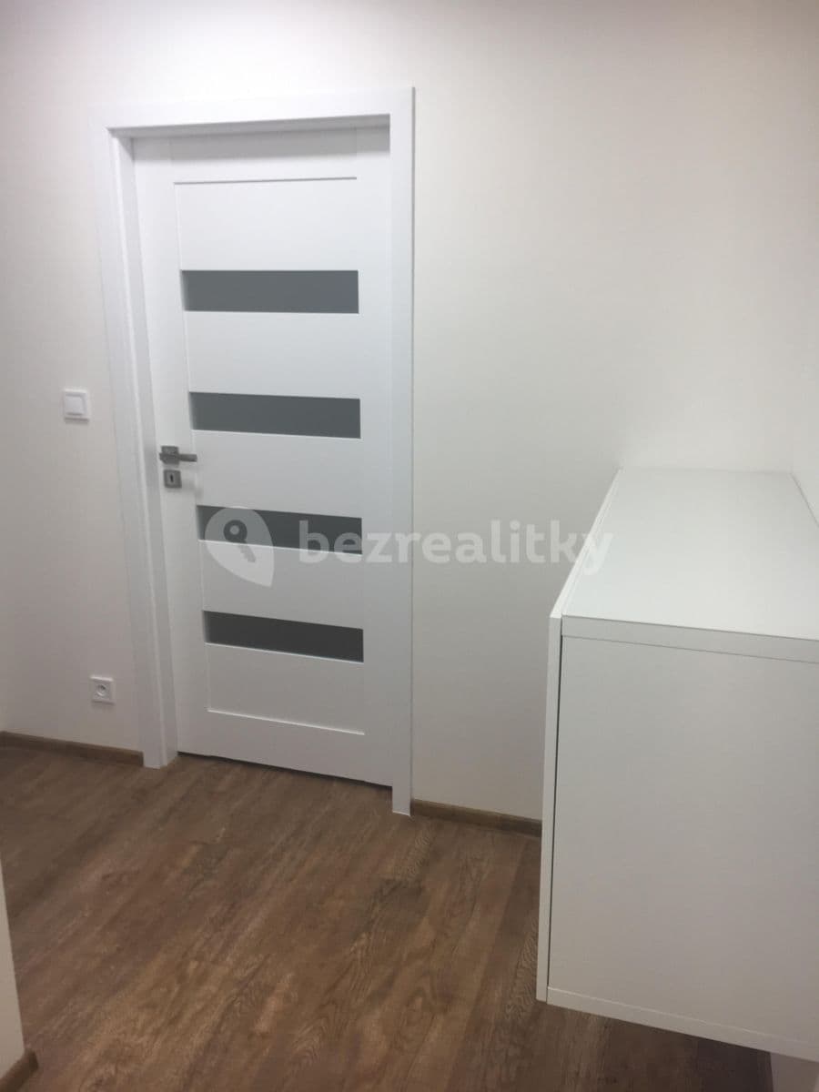 Prenájom bytu 2-izbový 45 m², Nevanova, Praha, Praha Prenájom bytu 2-izbový 45 m², Nevanova, Praha, Praha