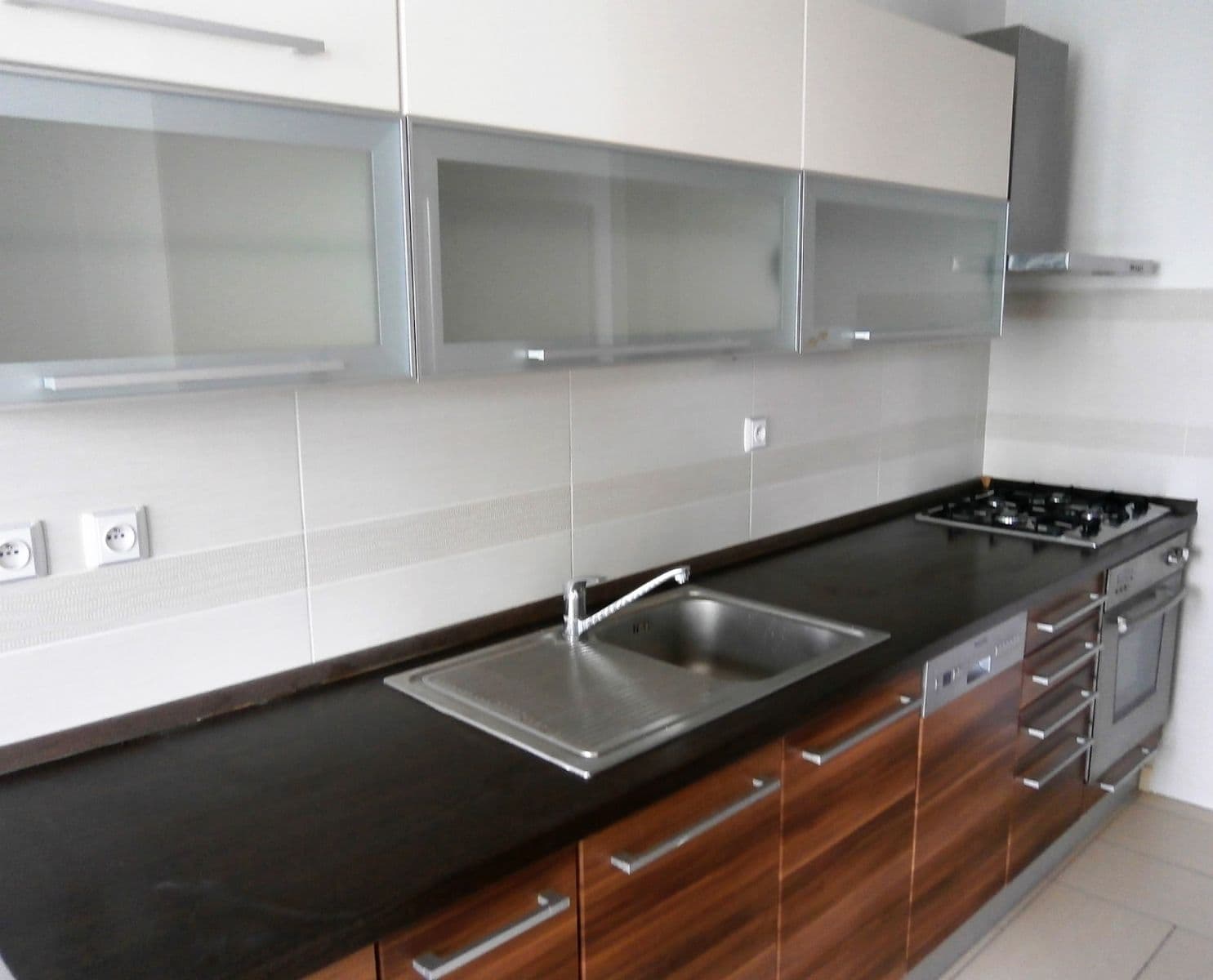 Prenájom bytu 3-izbový 78 m², Zvoncovitá, Praha, Praha Prenájom bytu 3-izbový 78 m², Zvoncovitá, Praha, Praha