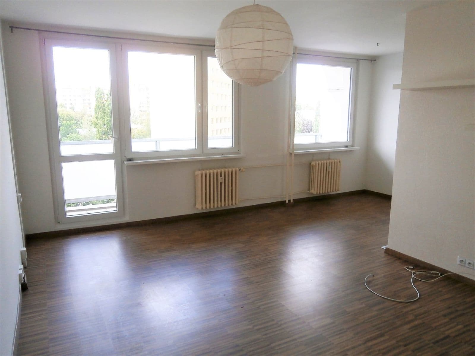 Prenájom bytu 3-izbový 78 m², Zvoncovitá, Praha, Praha Prenájom bytu 3-izbový 78 m², Zvoncovitá, Praha, Praha