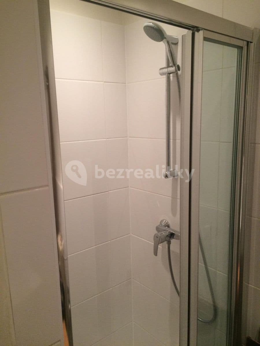 Prenájom bytu 2-izbový 47 m², Čestmírova, Praha, Praha Prenájom bytu 2-izbový 47 m², Čestmírova, Praha, Praha