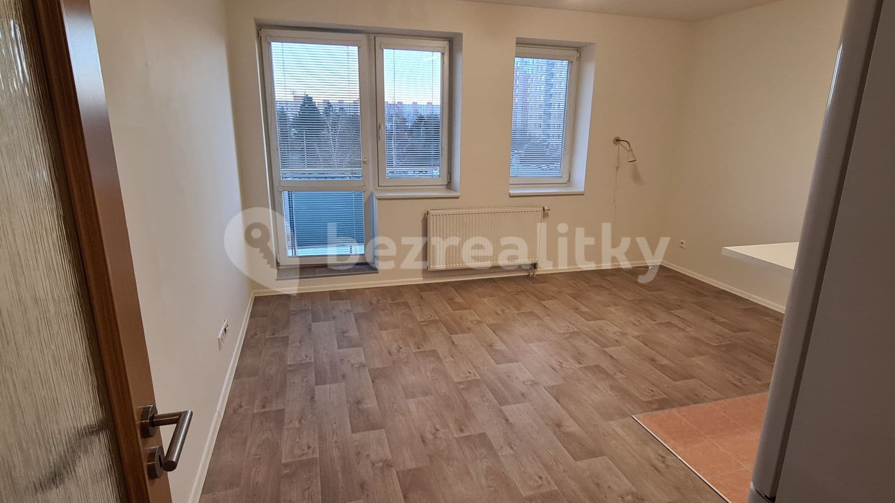 Prenájom bytu 1-izbový 30 m², Boloňská, Praha, Praha Prenájom bytu 1-izbový 30 m², Boloňská, Praha, Praha