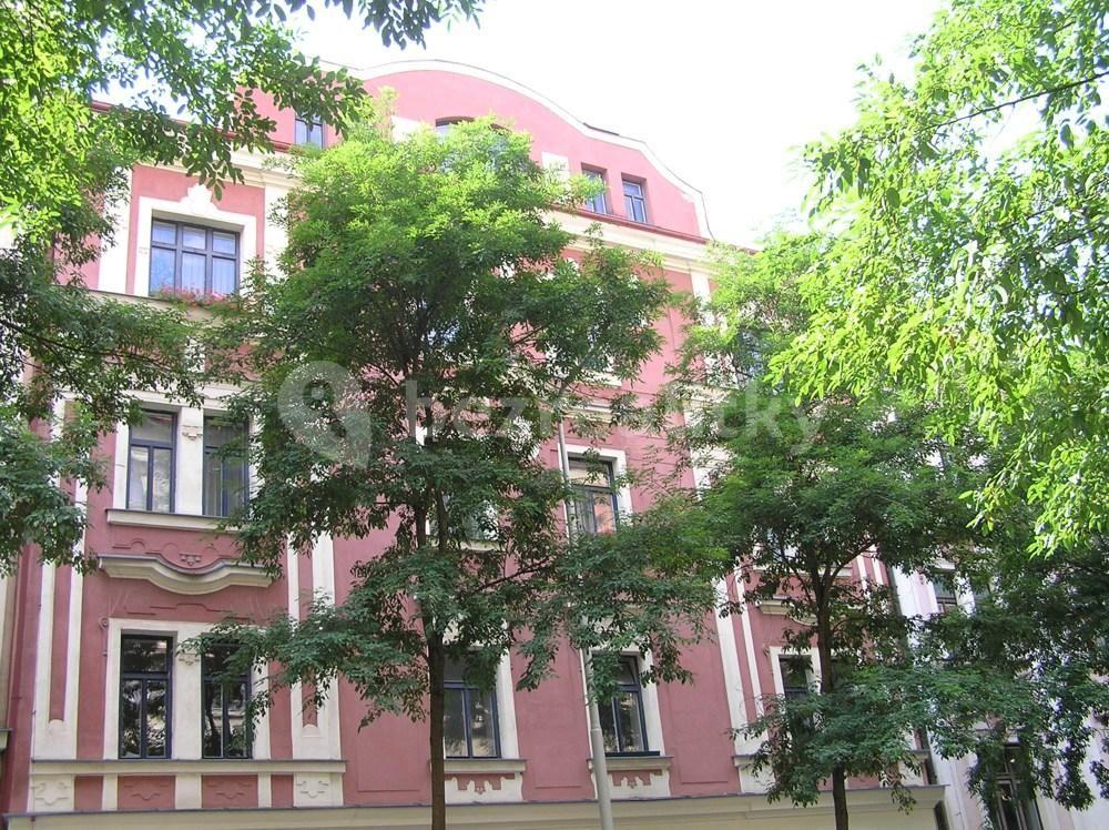 Prenájom bytu 1-izbový 59 m², Domažlická, Praha, Praha