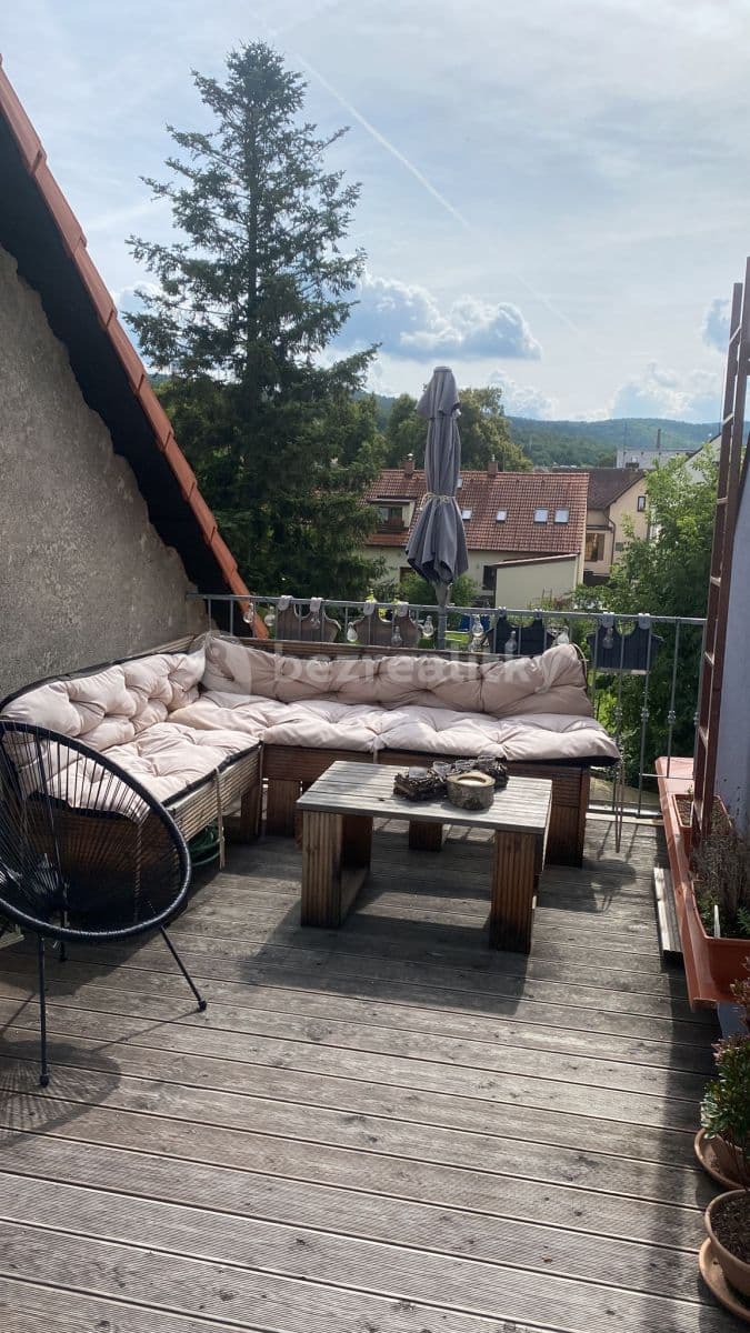 Prenájom bytu 3-izbový 90 m², Komenského, Řevnice, Středočeský kraj Prenájom bytu 3-izbový 90 m², Komenského, Řevnice, Středočeský kraj