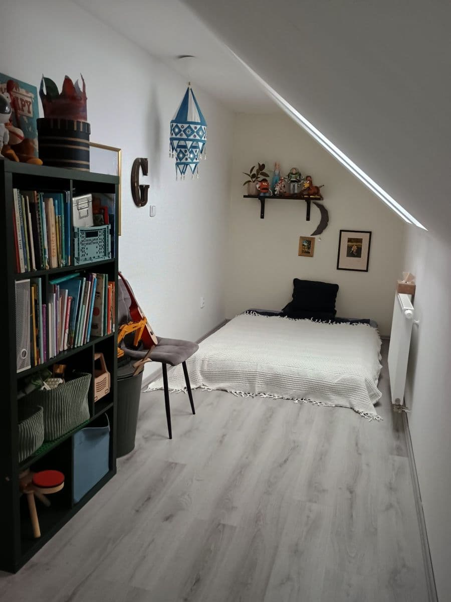 Prenájom bytu 3-izbový 90 m², Komenského, Řevnice, Středočeský kraj Prenájom bytu 3-izbový 90 m², Komenského, Řevnice, Středočeský kraj