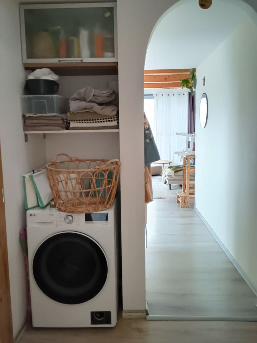 Prenájom bytu 3-izbový 90 m², Komenského, Řevnice, Středočeský kraj Prenájom bytu 3-izbový 90 m², Komenského, Řevnice, Středočeský kraj