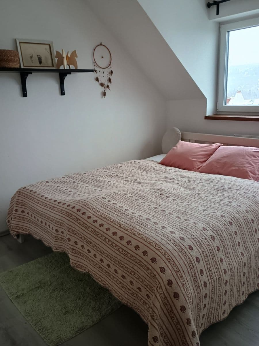 Prenájom bytu 3-izbový 90 m², Komenského, Řevnice, Středočeský kraj Prenájom bytu 3-izbový 90 m², Komenského, Řevnice, Středočeský kraj