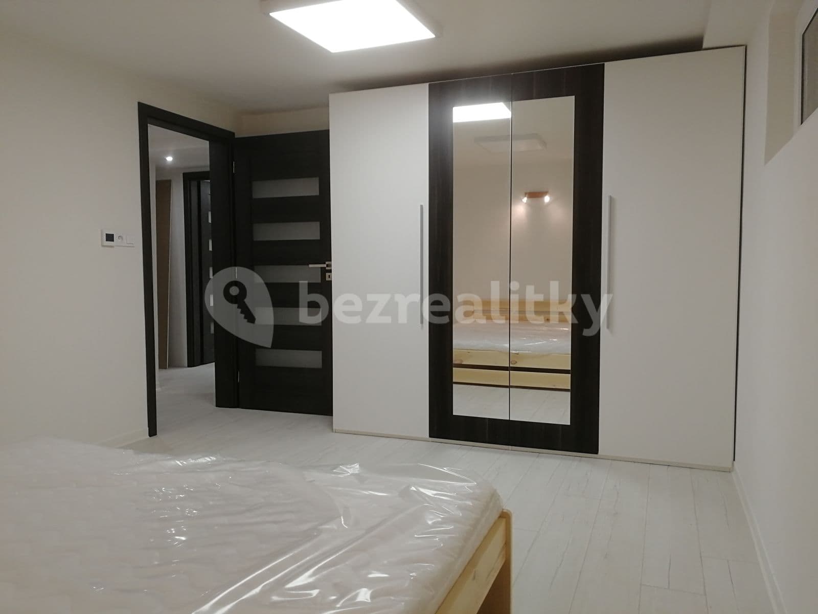 Prenájom bytu 2-izbový 58 m², Nechanická, Praha, Praha Prenájom bytu 2-izbový 58 m², Nechanická, Praha, Praha