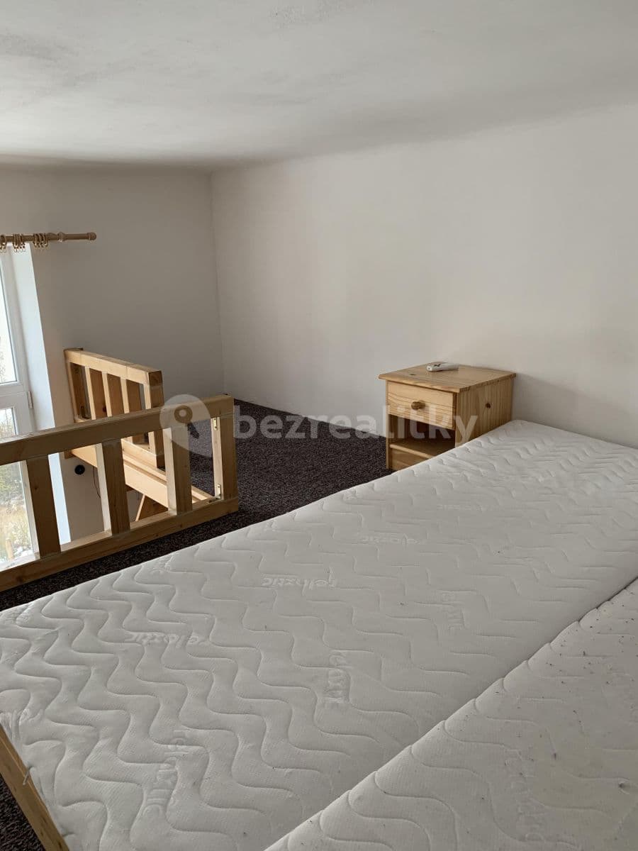 Prenájom bytu 1-izbový 45 m², Pod Rozhlednou, Jihlava, Kraj Vysočina Prenájom bytu 1-izbový 45 m², Pod Rozhlednou, Jihlava, Kraj Vysočina