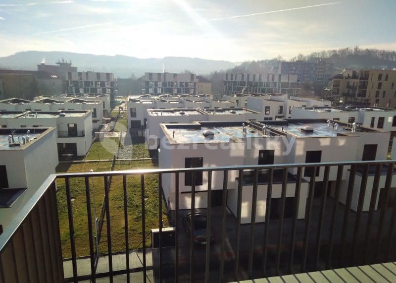 Prenájom bytu 2-izbový 62 m², Duslova, Beroun, Středočeský kraj Prenájom bytu 2-izbový 62 m², Duslova, Beroun, Středočeský kraj