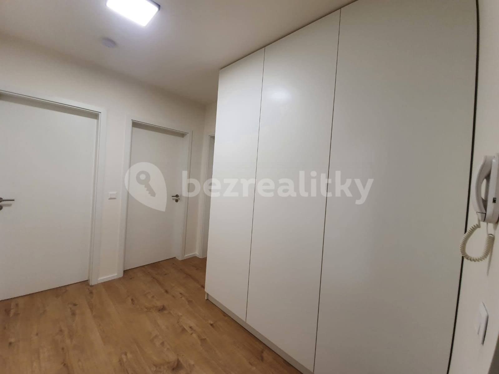 Prenájom bytu 2-izbový 62 m², Duslova, Beroun, Středočeský kraj Prenájom bytu 2-izbový 62 m², Duslova, Beroun, Středočeský kraj