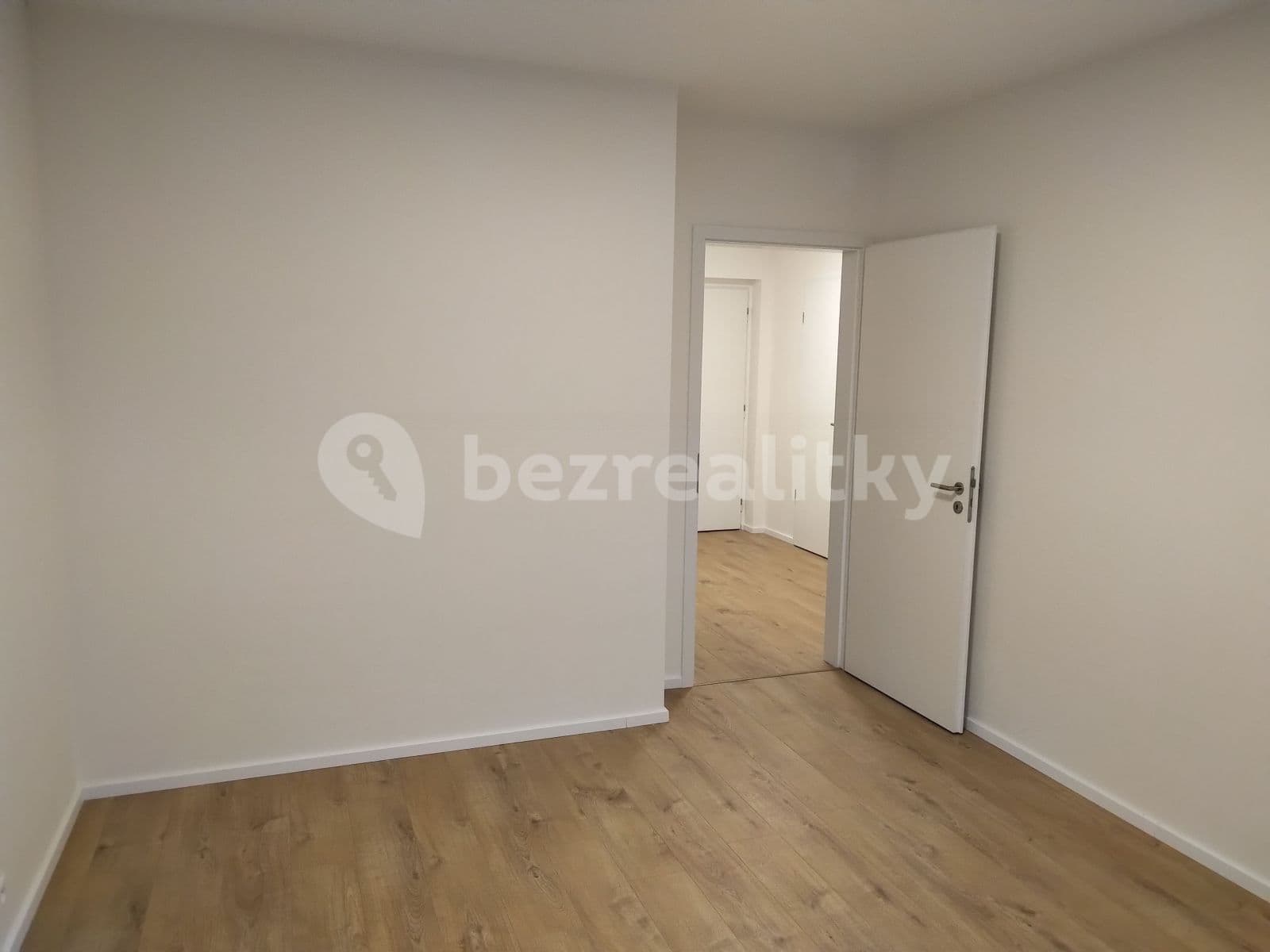 Prenájom bytu 2-izbový 62 m², Duslova, Beroun, Středočeský kraj Prenájom bytu 2-izbový 62 m², Duslova, Beroun, Středočeský kraj