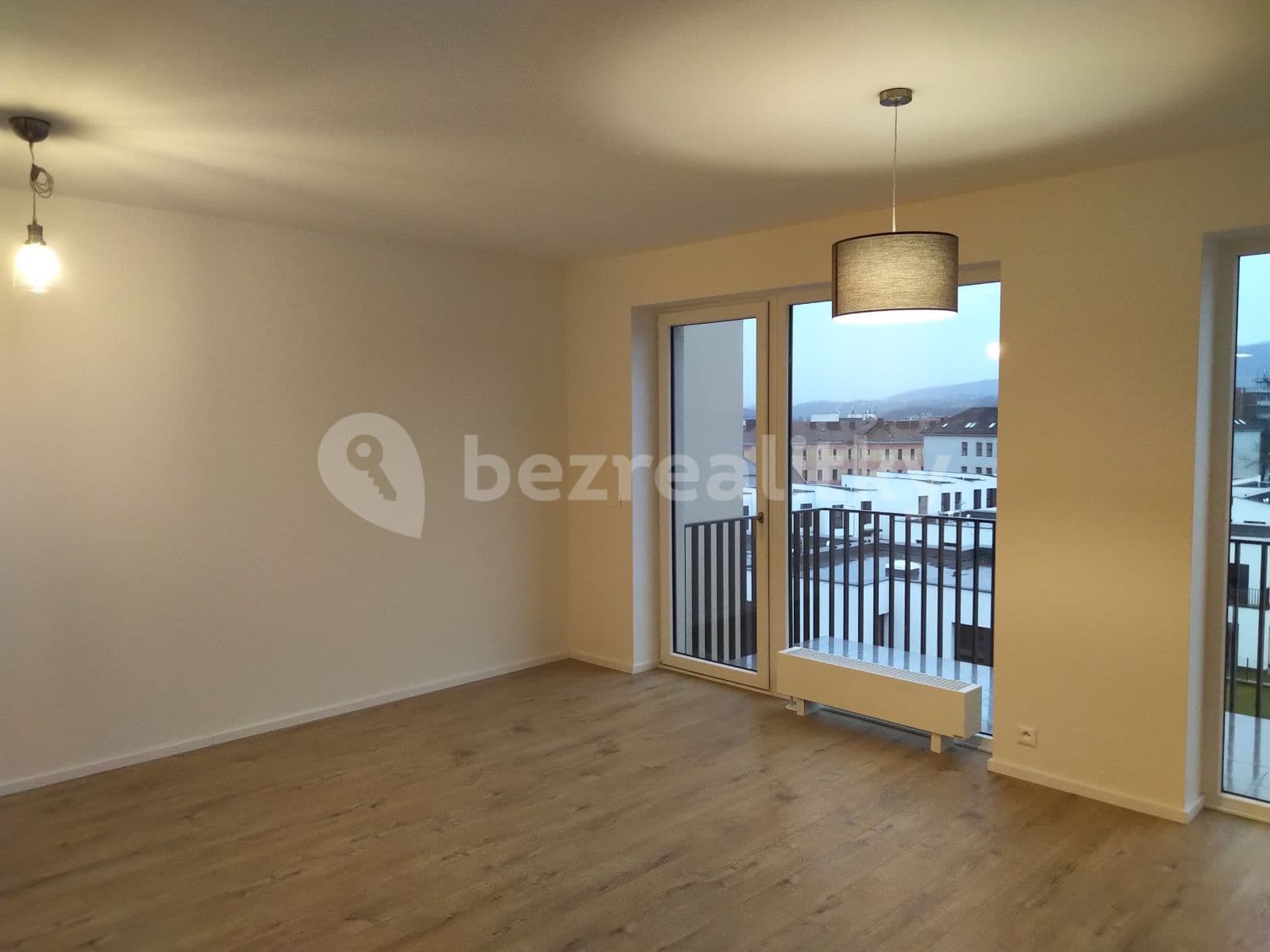 Prenájom bytu 2-izbový 62 m², Duslova, Beroun, Středočeský kraj Prenájom bytu 2-izbový 62 m², Duslova, Beroun, Středočeský kraj