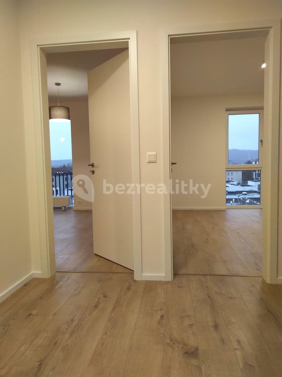 Prenájom bytu 2-izbový 62 m², Duslova, Beroun, Středočeský kraj Prenájom bytu 2-izbový 62 m², Duslova, Beroun, Středočeský kraj