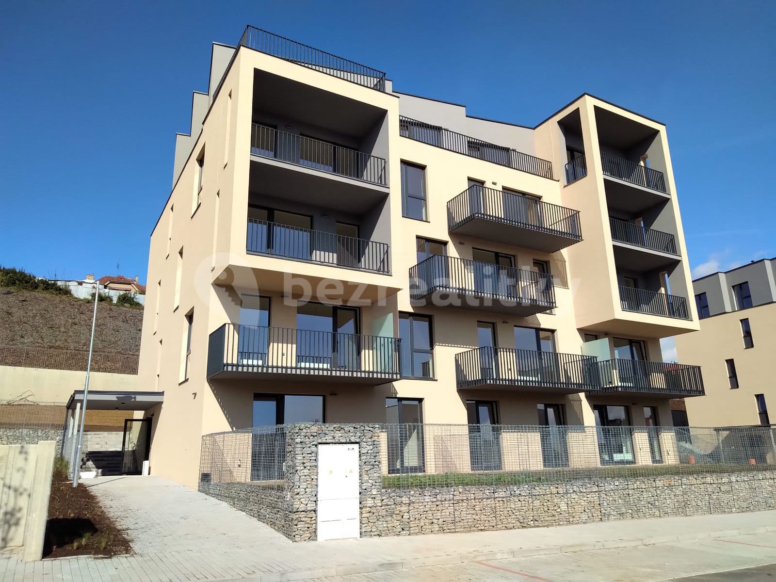 Prenájom bytu 2-izbový 62 m², Duslova, Beroun, Středočeský kraj Prenájom bytu 2-izbový 62 m², Duslova, Beroun, Středočeský kraj