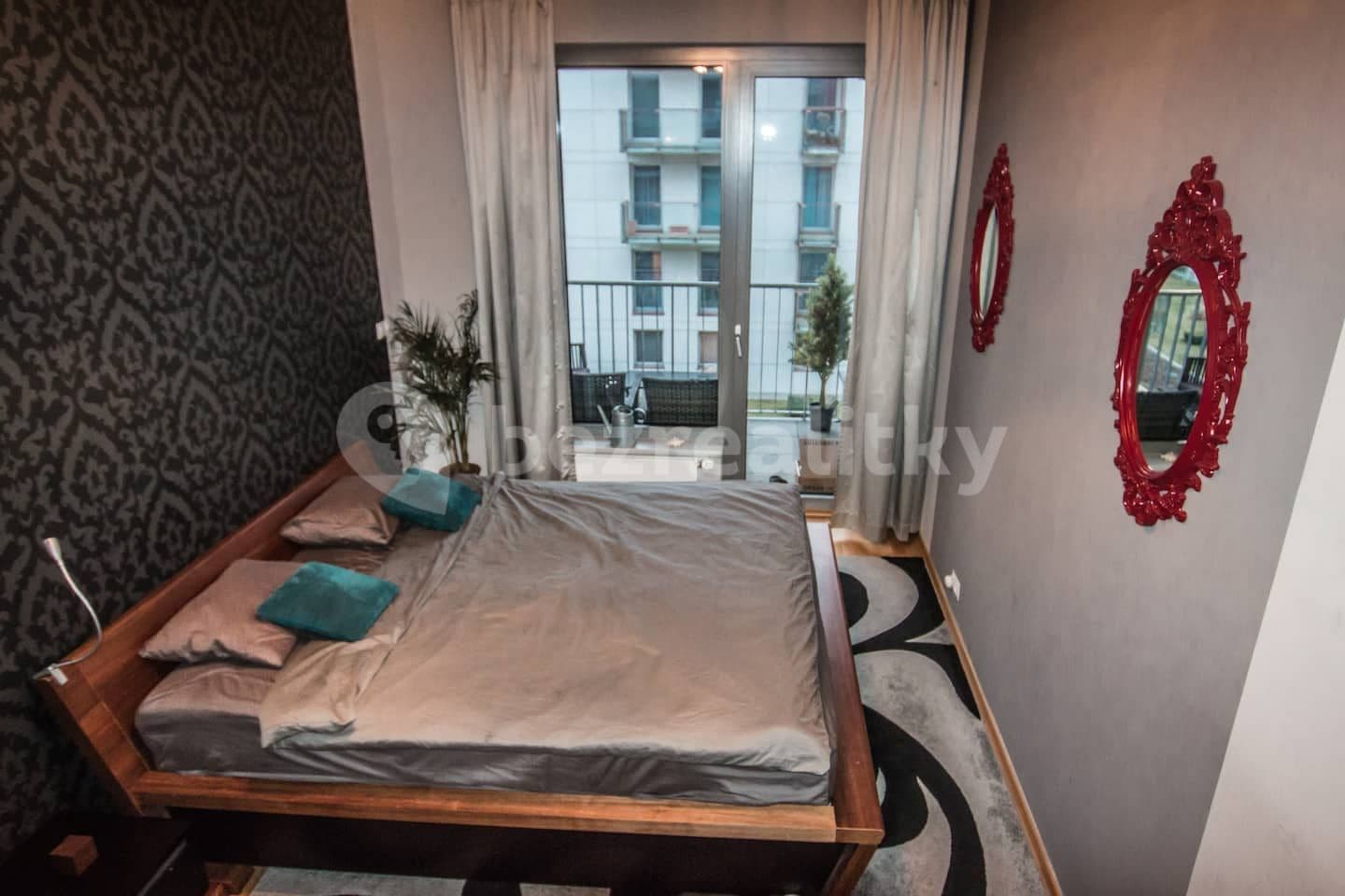 Prenájom bytu 2-izbový 69 m², Korunní, Praha, Praha Prenájom bytu 2-izbový 69 m², Korunní, Praha, Praha