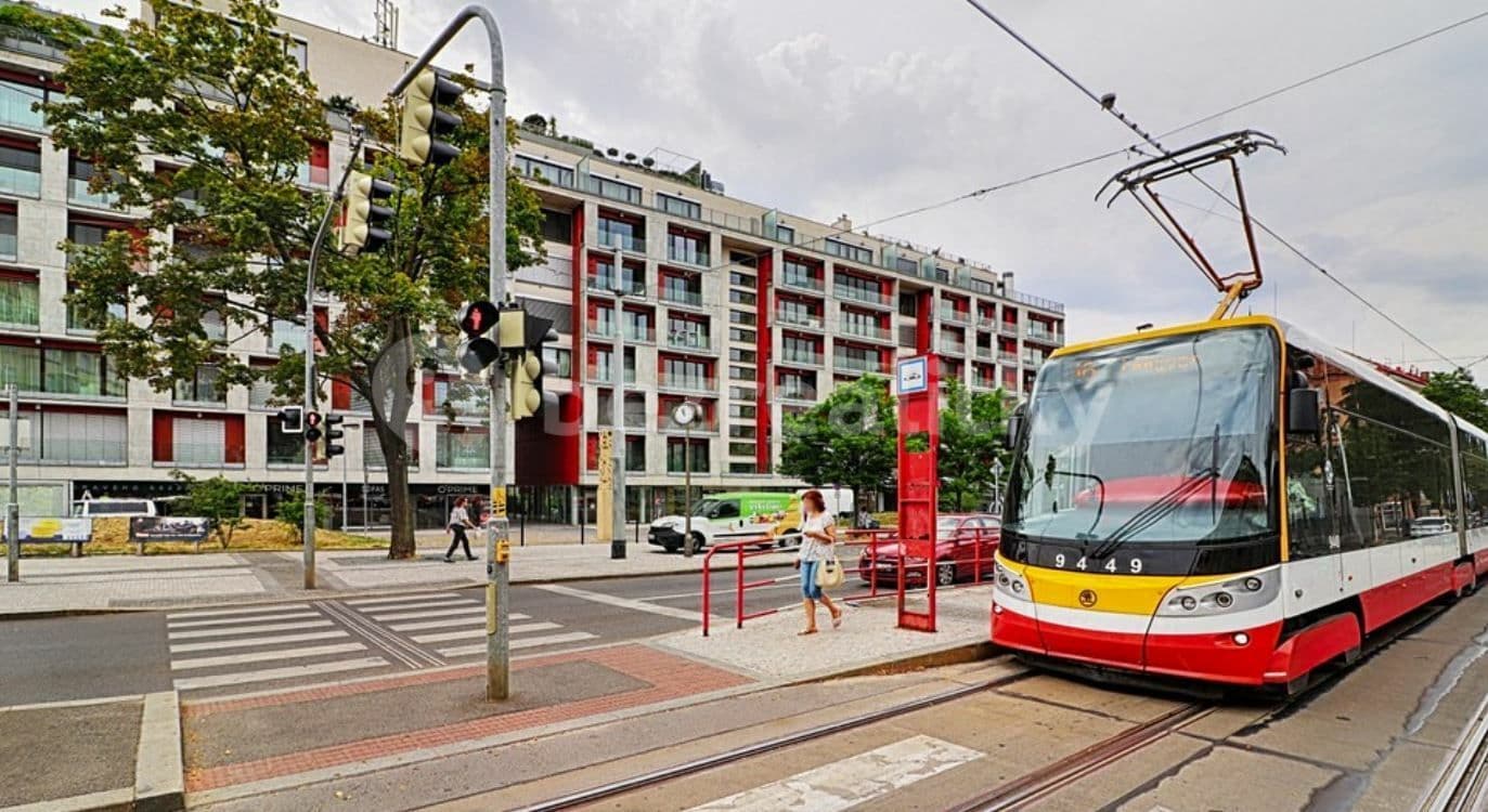 Prenájom bytu 2-izbový 69 m², Korunní, Praha, Praha Prenájom bytu 2-izbový 69 m², Korunní, Praha, Praha