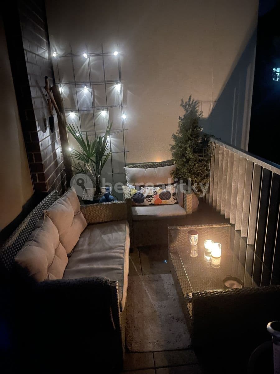 Prenájom bytu 2-izbový 69 m², Korunní, Praha, Praha Prenájom bytu 2-izbový 69 m², Korunní, Praha, Praha