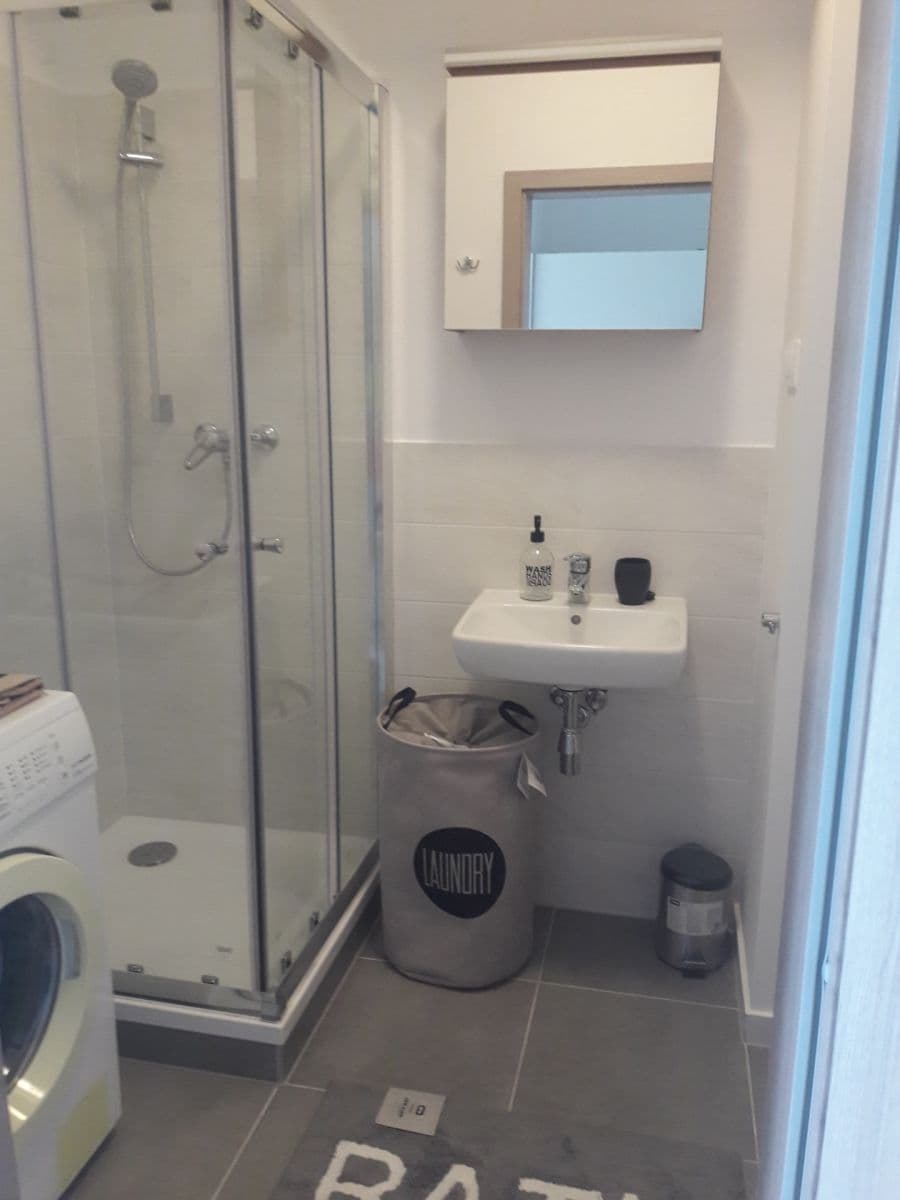 Prenájom bytu 1-izbový 31 m², Zuzany Chalupovej, Petržalka, Bratislavský kraj Prenájom bytu 1-izbový 31 m², Zuzany Chalupovej, Petržalka, Bratislavský kraj