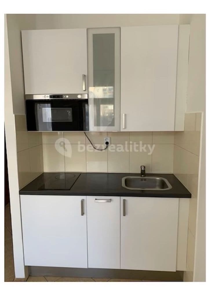 Prenájom bytu 1-izbový 21 m², Bořivojova, Praha, Praha Prenájom bytu 1-izbový 21 m², Bořivojova, Praha, Praha
