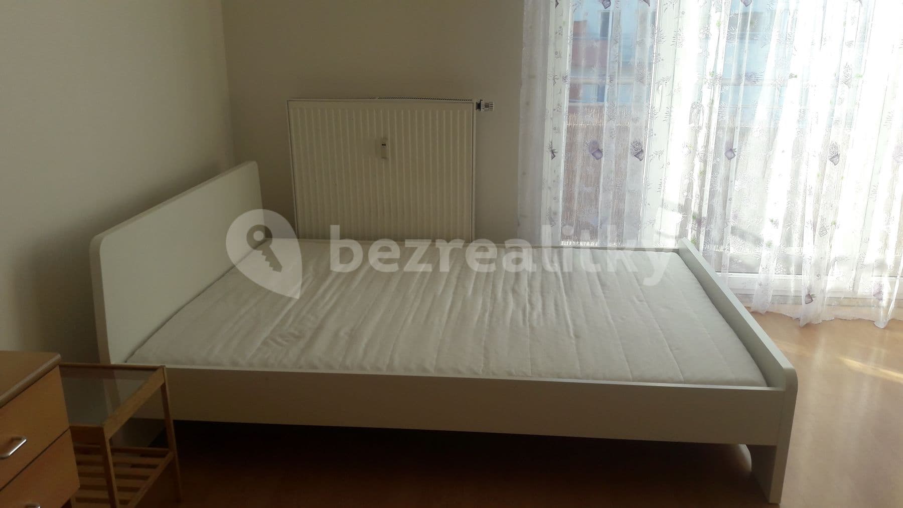 Prenájom bytu Garsoniéra 30 m², Kamelova, Praha, Praha Prenájom bytu Garsoniéra 30 m², Kamelova, Praha, Praha