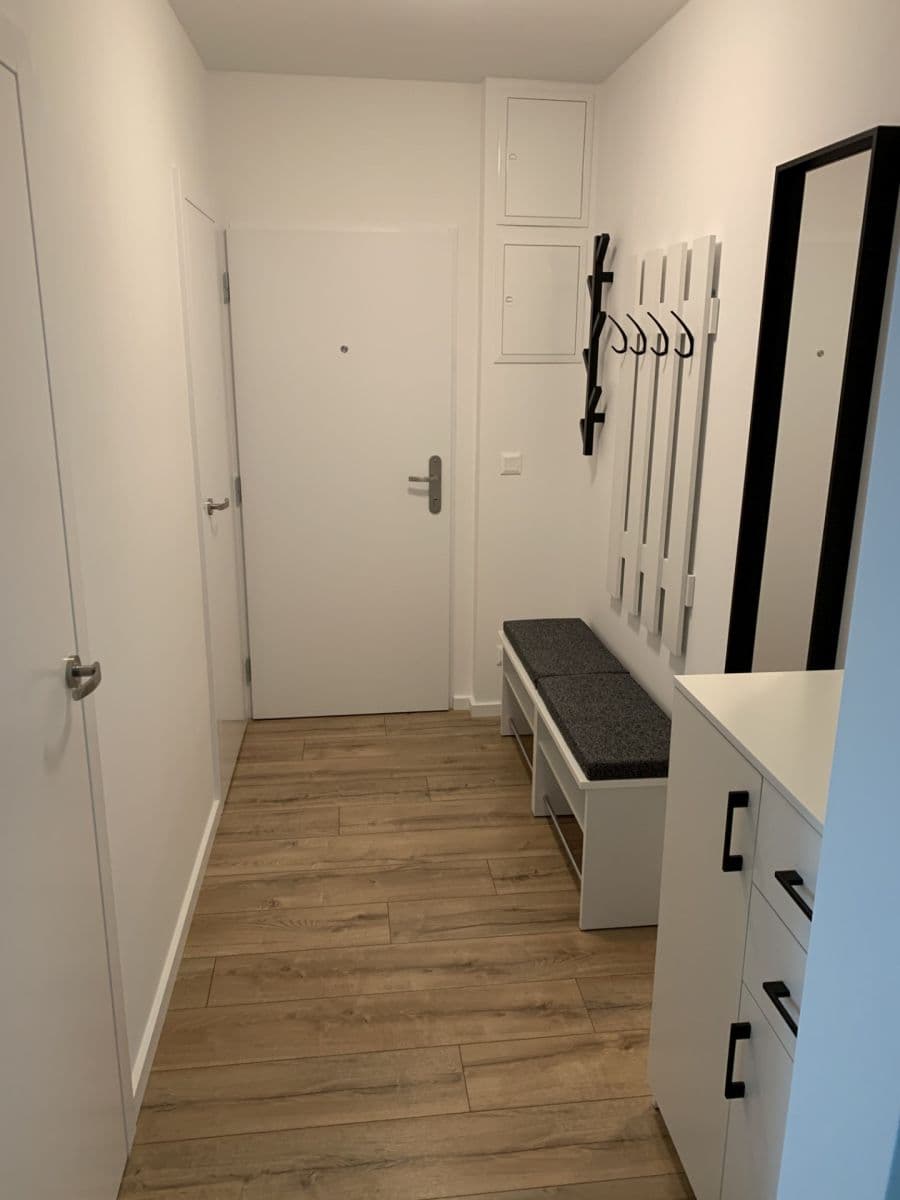 Prenájom bytu 2-izbový 58 m², Jozefa Cígera Hronského, Nové Mesto, Bratislavský kraj Prenájom bytu 2-izbový 58 m², Jozefa Cígera Hronského, Nové Mesto, Bratislavský kraj