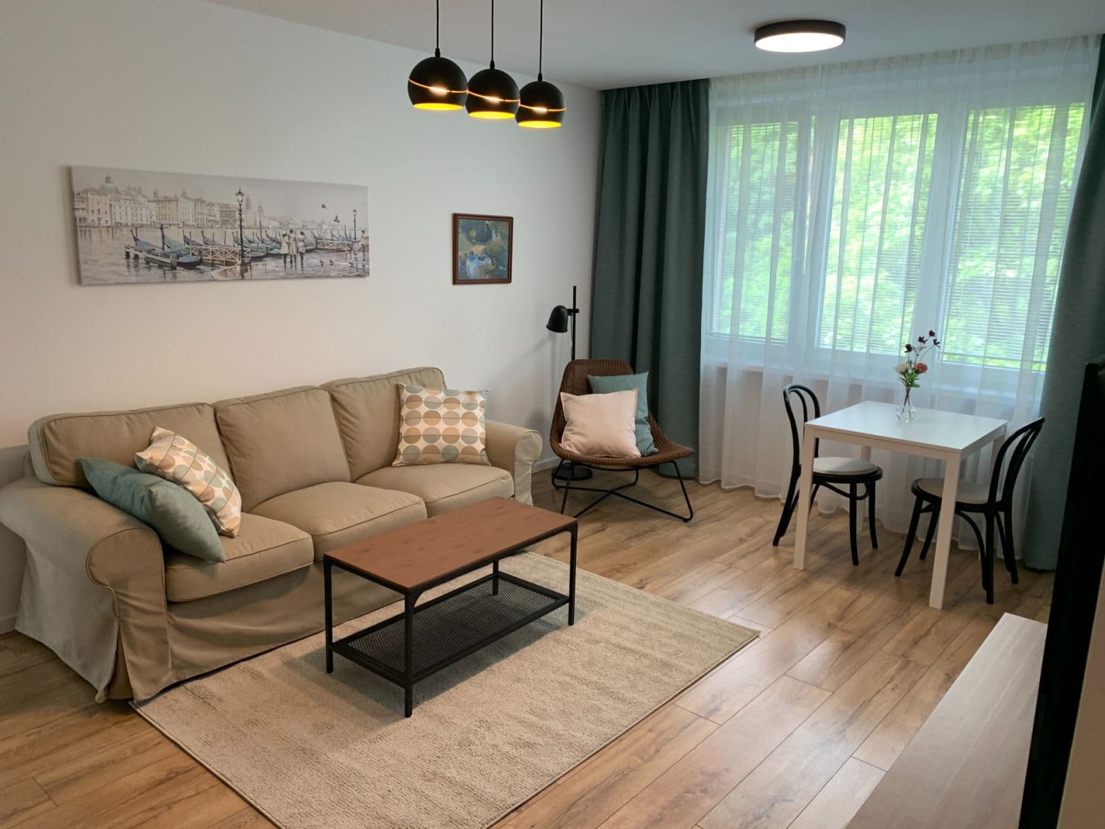 Prenájom bytu 2-izbový 58 m², Jozefa Cígera Hronského, Nové Mesto, Bratislavský kraj Prenájom bytu 2-izbový 58 m², Jozefa Cígera Hronského, Nové Mesto, Bratislavský kraj