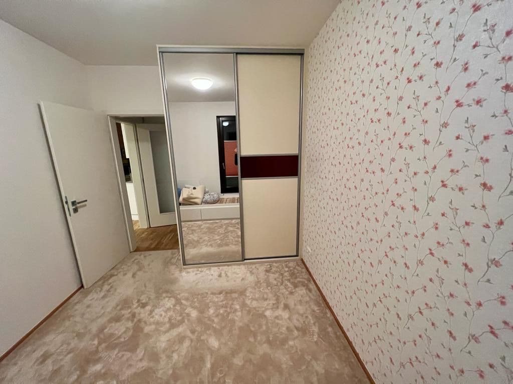 Prenájom bytu 3-izbový 80 m², Baarova, Praha, Praha Prenájom bytu 3-izbový 80 m², Baarova, Praha, Praha