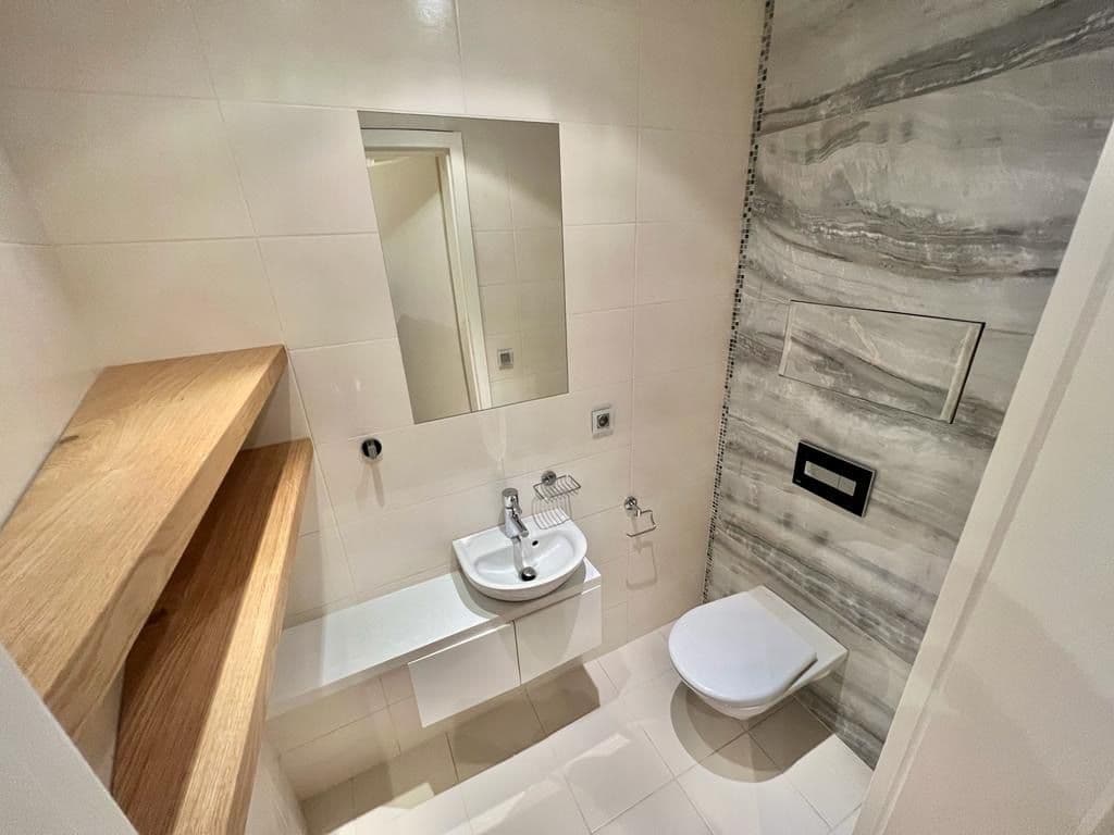 Prenájom bytu 3-izbový 80 m², Baarova, Praha, Praha Prenájom bytu 3-izbový 80 m², Baarova, Praha, Praha