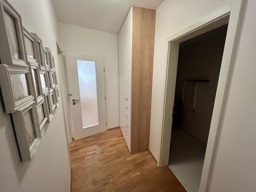 Prenájom bytu 3-izbový 80 m², Baarova, Praha, Praha Prenájom bytu 3-izbový 80 m², Baarova, Praha, Praha