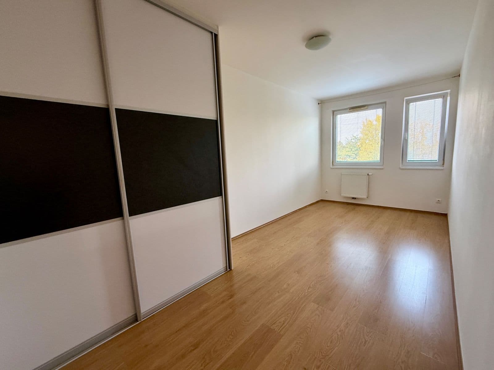 Prenájom bytu 3-izbový 92 m², Kytlická, Praha, Praha Prenájom bytu 3-izbový 92 m², Kytlická, Praha, Praha