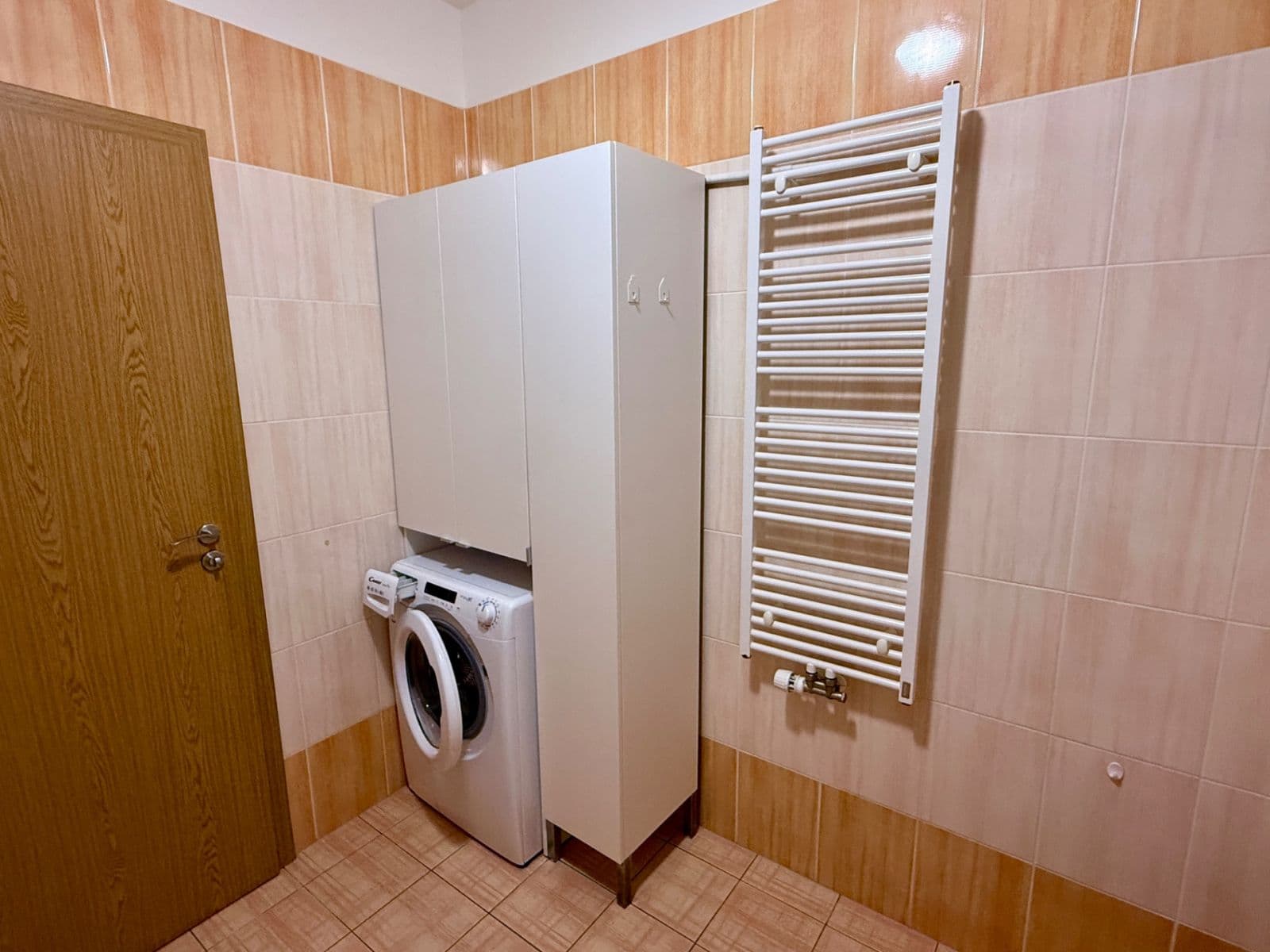 Prenájom bytu 3-izbový 92 m², Kytlická, Praha, Praha Prenájom bytu 3-izbový 92 m², Kytlická, Praha, Praha