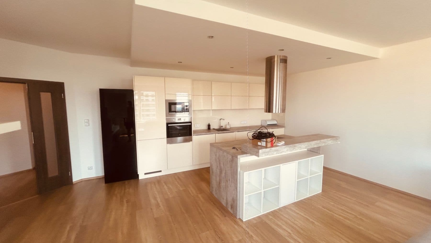 Prenájom bytu 4-izbový 120 m², Medunova, Praha, Praha Prenájom bytu 4-izbový 120 m², Medunova, Praha, Praha