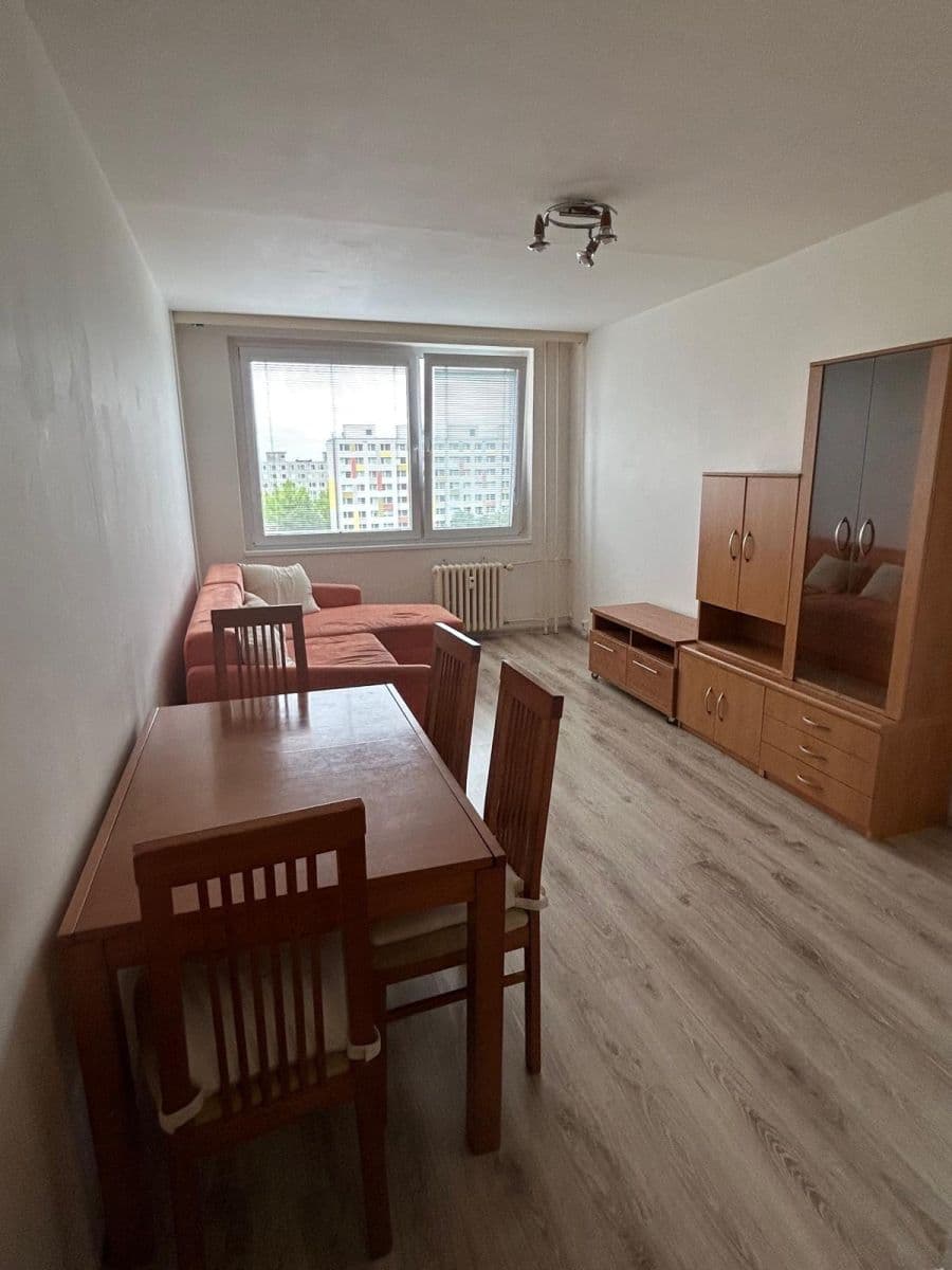 Prenájom bytu 2-izbový 43 m², Brdičkova, Praha, Praha Prenájom bytu 2-izbový 43 m², Brdičkova, Praha, Praha