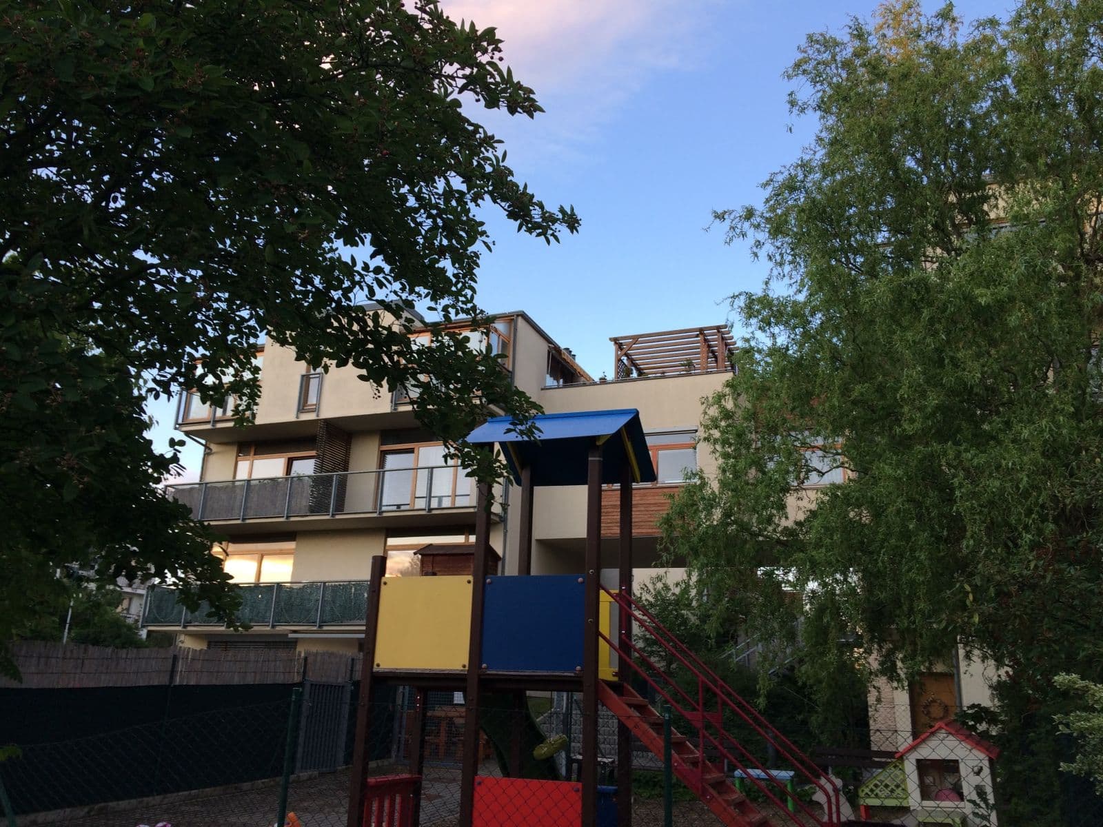 Prenájom bytu 3-izbový 71 m², K Lesu, Praha, Praha Prenájom bytu 3-izbový 71 m², K Lesu, Praha, Praha