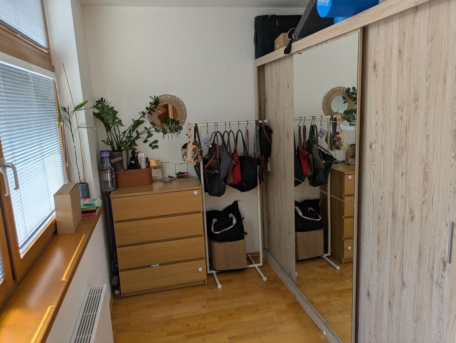 Prenájom bytu 3-izbový 71 m², K Lesu, Praha, Praha Prenájom bytu 3-izbový 71 m², K Lesu, Praha, Praha