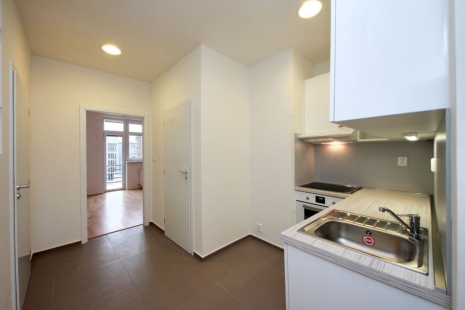 Prenájom bytu 2-izbový 53 m², Přístavní, Praha, Praha Prenájom bytu 2-izbový 53 m², Přístavní, Praha, Praha